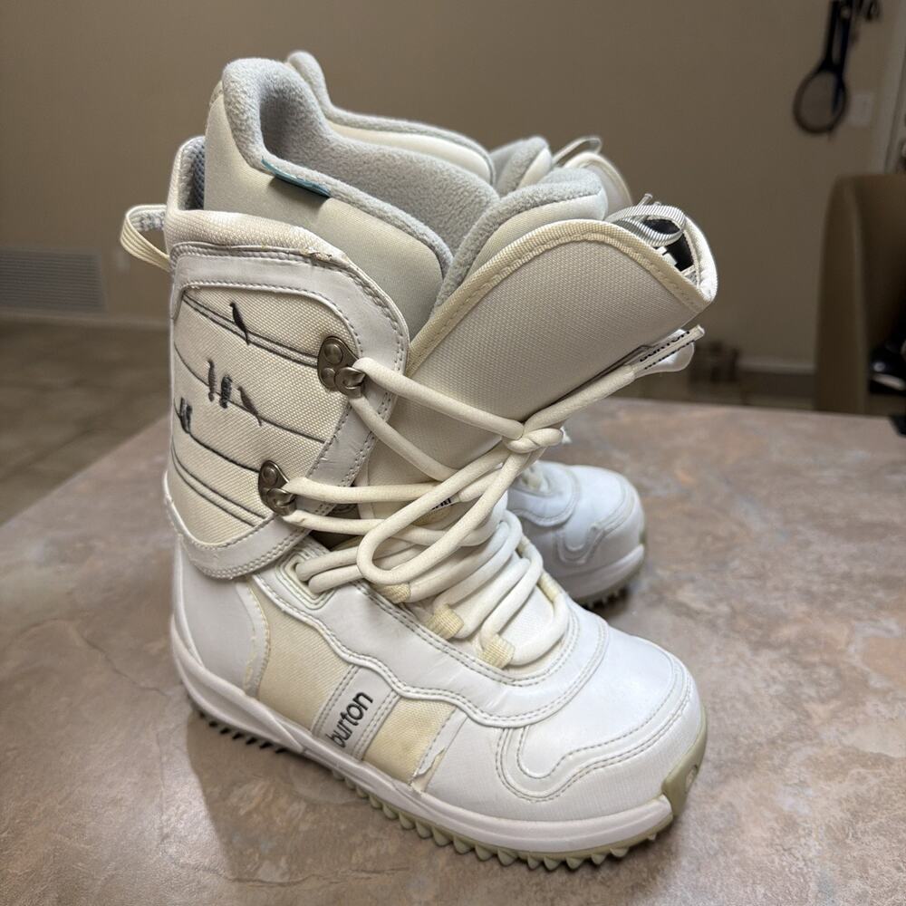 BURTON LODI True Fit White Snowboard Boots Women's Size 5 Imprint2